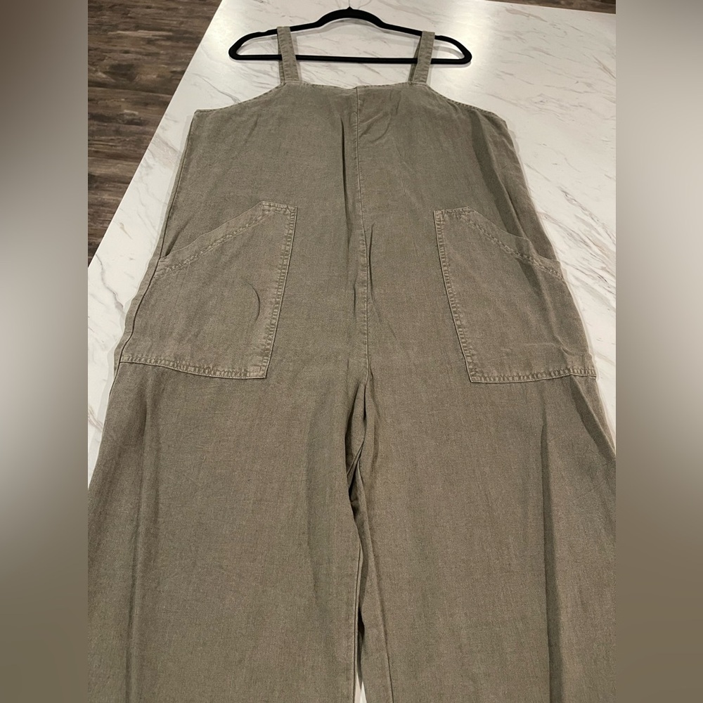 Universal Thread wide leg jumper - green